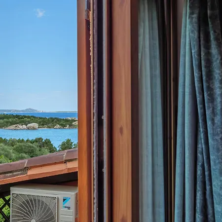 Marineledda La Terrazza Sul Golfo 马里内拉