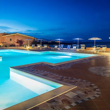 Marineledda La Terrazza Sul Golfo 马里内拉