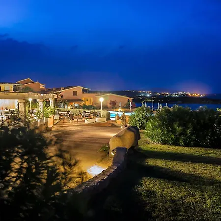Marineledda La Terrazza Sul Golfo 公寓