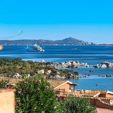 Marineledda La Terrazza Sul Golfo 公寓 *
